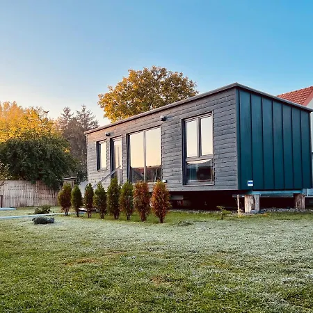 Pixel - Tiny Campus Vila